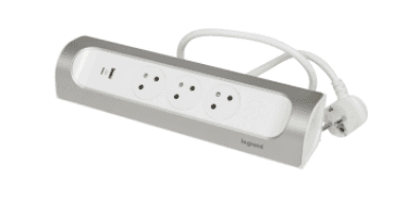 Legrand prise multiple 90 angle 049406