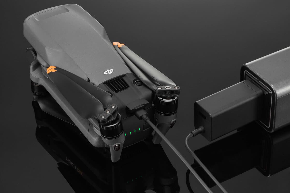 Dji 65w portable chargereu — vue 1